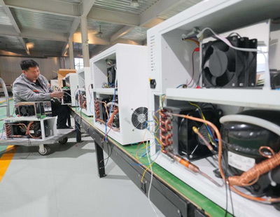 匠心绘盛世，科技映光明——全国年画传承人献礼建党百年暨视力保健仪技术开发纪实